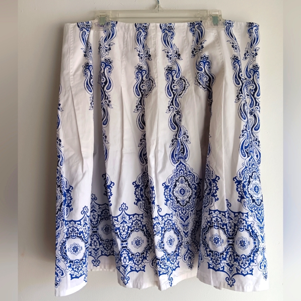 3 For $13💛Jones New York Skirt